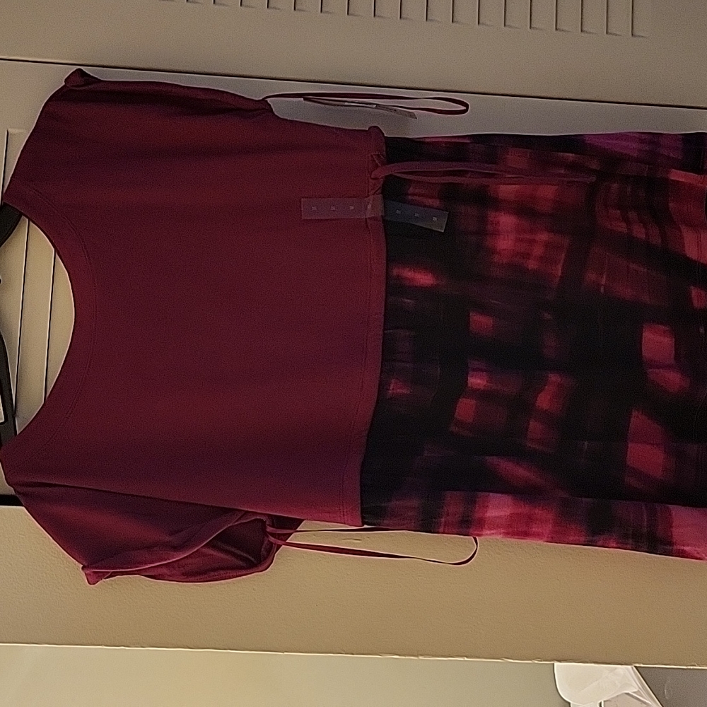 Top - Picture 2 of 3